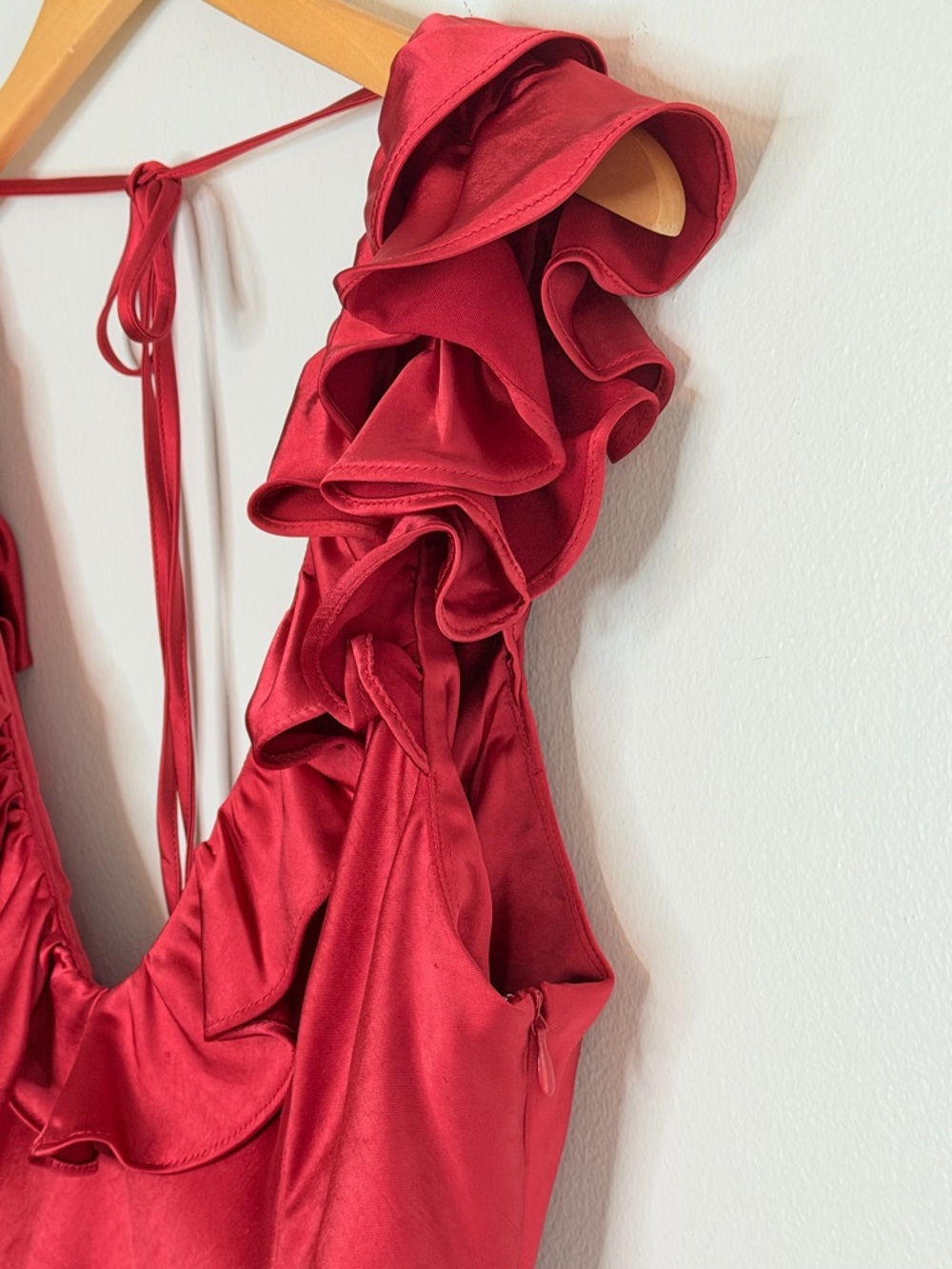 NEW Princess Polly Butacup Frill Back Tie Satin Mini Dress in Red Womenβs Size 8 - Picture 7 of 13